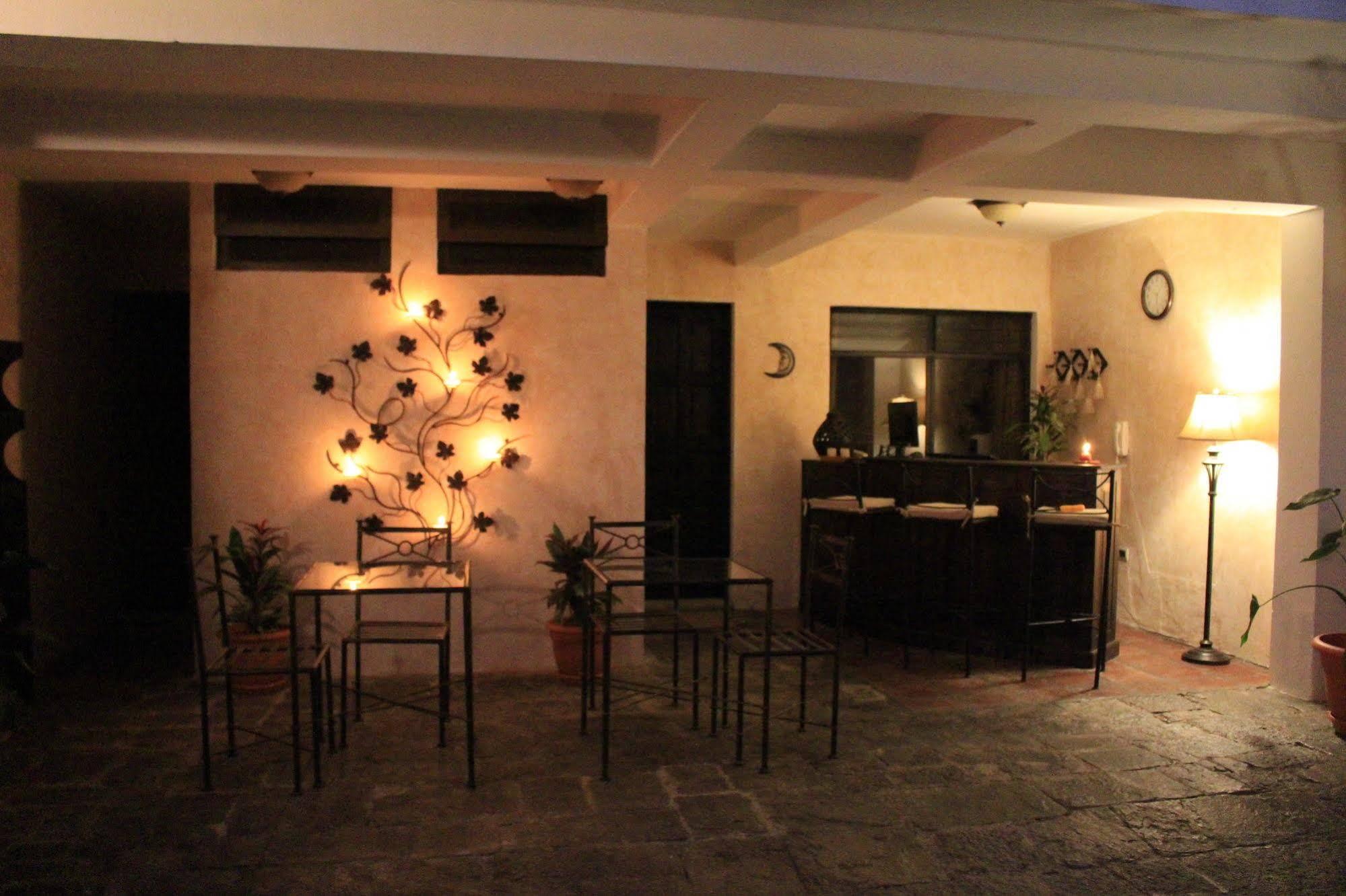 Hotel Posada De La Luna Antigua Екстер'єр фото